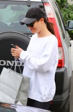LEA MICHELE Leaves Brentwood Spa and Salon in Brentwood 01/19/2018