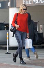 LESLIE BIBB Out Shopping in Beverly Hills 01/18/2018