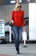 LESLIE BIBB Out Shopping in Beverly Hills 01/18/2018