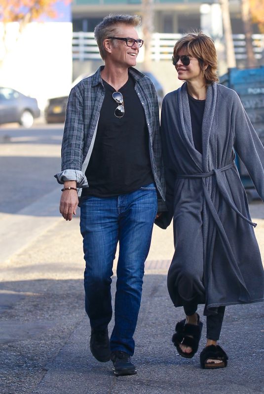 LISA RINNA and Harry Hamlin Out for Brakfast in Studio City 12/31/2017