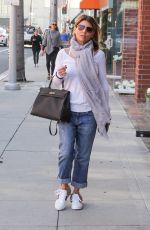 LORI LOUGHLIN Arrives at a Nail Salon in Beverly Hills 01/11/2018