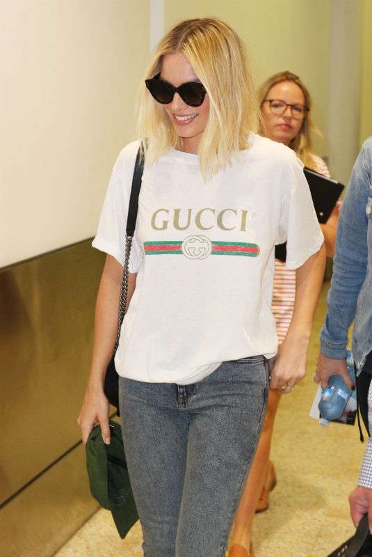MARGOT ROBBIE Arrives at Airport in Sydney 01/22/2018