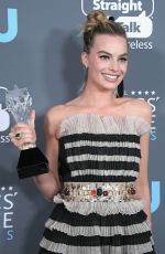 MARGOT ROBBIE at 2018 Critics