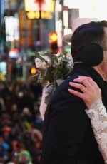 MARIA MENOUNOS Getting Married on New Year
