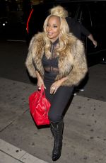 MARY J. BLIGE Out and About in Beverly Hills 01/10/2018