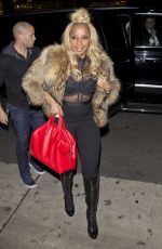 MARY J. BLIGE Out and About in Beverly Hills 01/10/2018