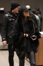 PARIS HILTON Shopping on New Year