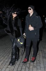 PARIS HILTON Shopping on New Year