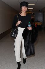 OLIVIA CULPO at Los Angeles Intenational Airport 01/08/2018