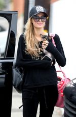 PARIS HILTON Out and About in Beverly Hills 01/19/2018