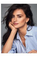 PENELOPE CRUZ in Elle Magazine, France January 2018