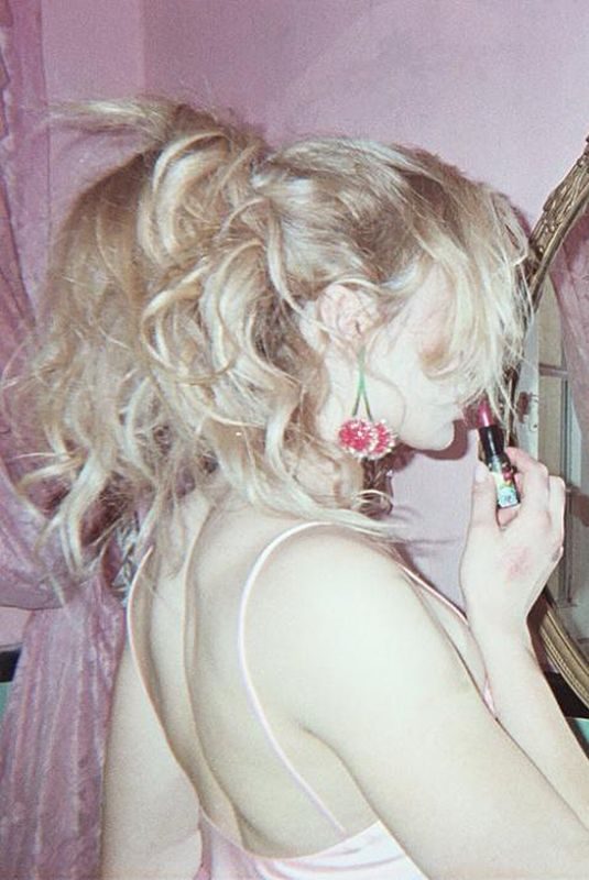 PEYTON ROI LIST by Krissy Saleh Photoshoot, January 2018