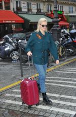 PIXIE LOTT Heading at Eurostar at Gare Du Nord in Paris 01/3/2018