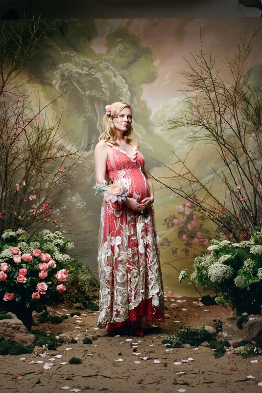 Pregnant KIRSTEN DUNST for Rodarte, Fall 2018 Ready-to-Wear Collection