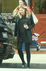 Pregnant KIRSTEN DUNST Leaves a Nail Salon in Toluca Lake 01/19/2018