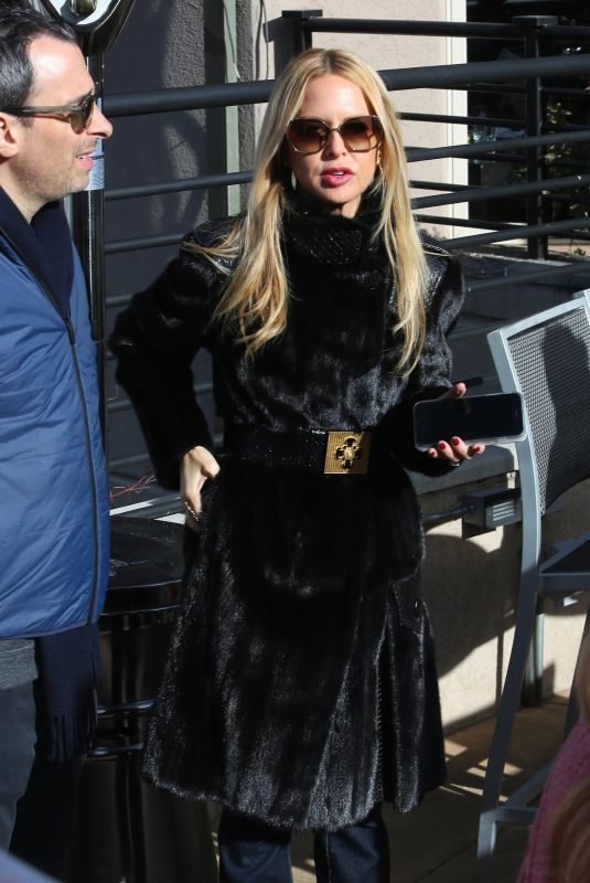 RACHEL ZOE Out for Lunch in Aspen 12/31/2017