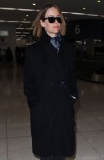 SARAH PAULSON at Los Angeles International Airport 01/02/2018