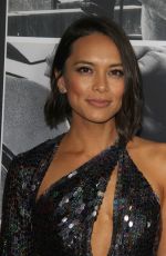 SONYA BALMORES at Den of Thieves Premiere in Los Angeles 01/17/2018