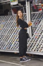 SOPHIE MUDD Out Shopping in Venice Beach 01/10/2018