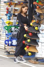 SOPHIE MUDD Out Shopping in Venice Beach 01/10/2018