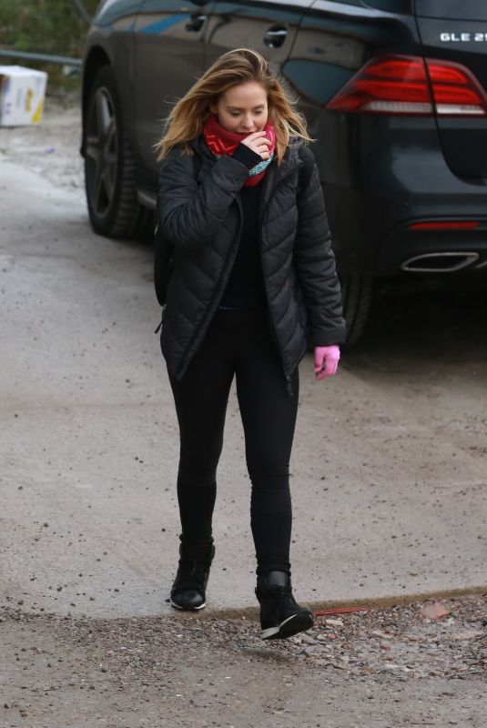 STEPHANIE WARING Leaves Silverblades Ice Rink in Altrincham 01/12/2018
