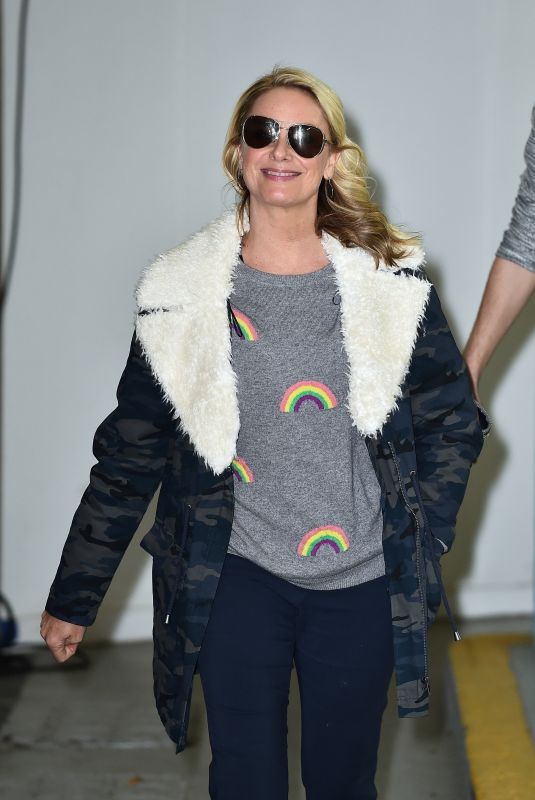 TAMZIN OUTHWAITE Leaves ITV Studio in London 01/18/2018