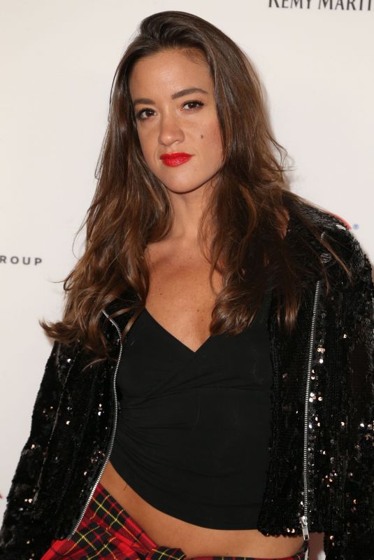 TENNILLE AMOR at Universal Music Group