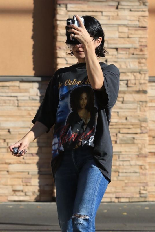 VANESSA HUDGENS Arrives at CVS Pharmacy in Studio City 01/05/2018