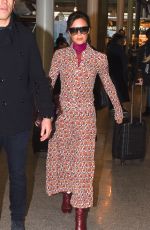 VICTORIA BECKHAM Arrives in Paris 01/17/2018