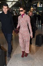 VICTORIA BECKHAM Arrives in Paris 01/17/2018