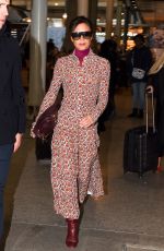 VICTORIA BECKHAM Arrives in Paris 01/17/2018