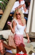 VICTORIA SILVSTEDT Out for Lunch at Shelona in St Barts 01/03/2018