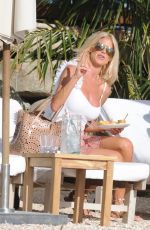 VICTORIA SILVSTEDT Out for Lunch at Shelona in St Barts 01/03/2018