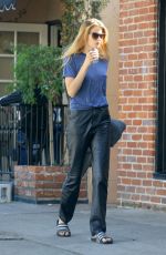 ABBEY LEE KERSHAW out for Coffee at Alfred