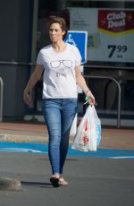 ALEX JONES Out and About in New Zealand, January 2018