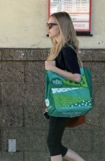 AMANDA SEYFRIED Shopping at Whole Foods in Los Angeles 02/18/2018