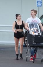 ARIEL WINTER Shopping at Bed Bath and Beyond in Los Angeles 02/07/2018