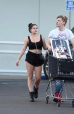 ARIEL WINTER Shopping at Bed Bath and Beyond in Los Angeles 02/07/2018