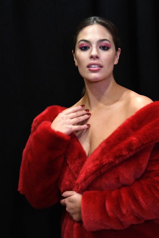 ASHLEY GRAHAM on the Backstage of Christian Siriano Fashion Show at NYFW in New York 02/10/2018