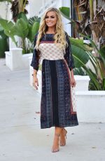 CARMEN ELECTRA Out for Lunch in Beverly Hills 02/07/2018