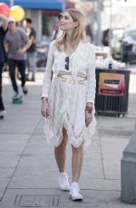 CHIARA FERRAGNI Out and About in Los Angeles 02/04/2018