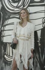 CHIARA FERRAGNI Out and About in Los Angeles 02/04/2018