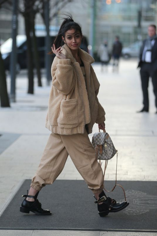 CINDY KIMBERLY Arrives at Her Hotel in Milan 02/24/2018