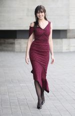 DAISY LOWE Arrives at Roland Mourret Fashion Show at LFW in London 02/18/2018