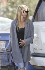 DENISE RICHARDS Shopping at Bristol Farms in Woodland Hills 02/02/2018