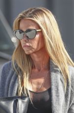 DENISE RICHARDS Shopping at Bristol Farms in Woodland Hills 02/02/2018