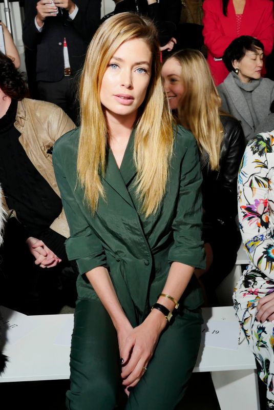 DOUTZEN KROES at Jason Wu Fashion Show at NYFW in New York 02/09/2018