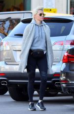ELIZABETH BANKS Shows New Bleached Blonde Hair in Studio City 02/25/2018