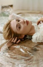 ELIZABETH DEBICKI for Evening Stantard Magazine, February 2018