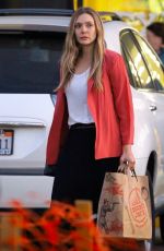 ELIZBAETH OLSEN Shopping for Groceries at Trader Joes in Los Feliz 02/01/2018